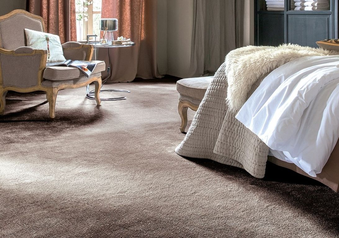 Moquette velours OBSESSION, col mocca, rouleau 4.00 m