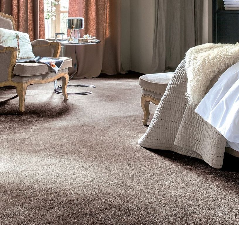 Moquette velours OBSESSION, col mocca, rouleau 4.00 m