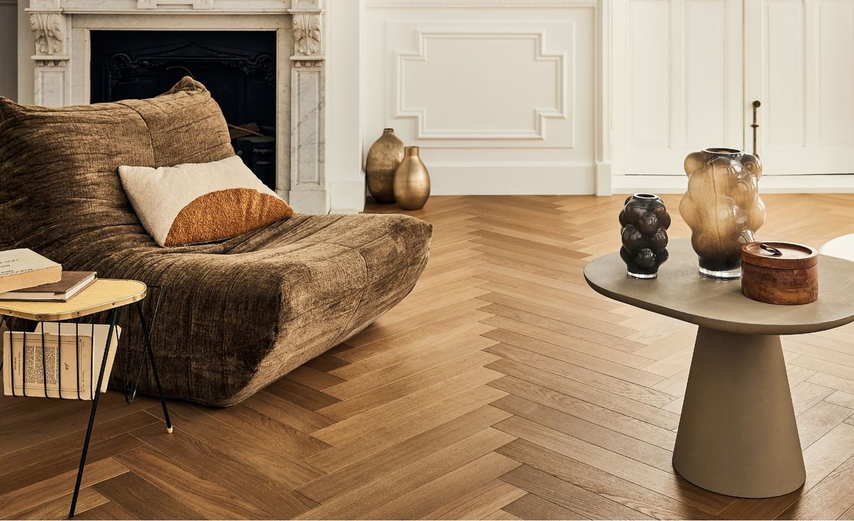 Parquet contrecollé CASTELLA 90 CHENE AUTHENTIQUE, chêne marron moyen, verni, larg. 9.00 cm