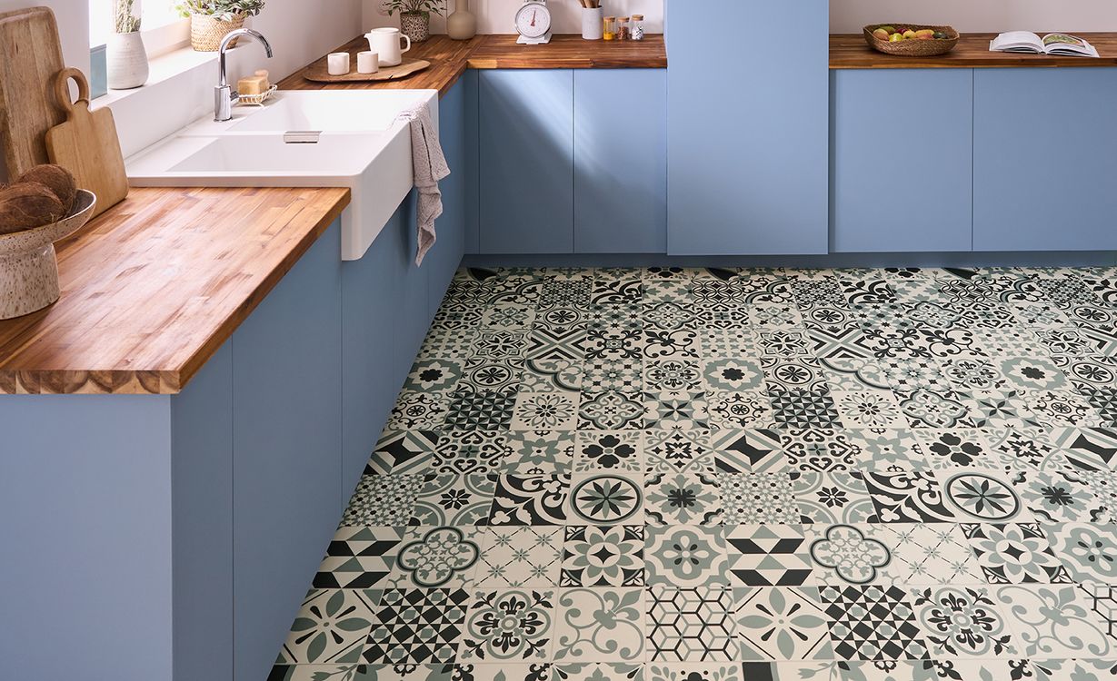 Sol vinyle rouleau TRENTO 2M , Carreaux ciment ancien bleu, rouleau 2.00 m