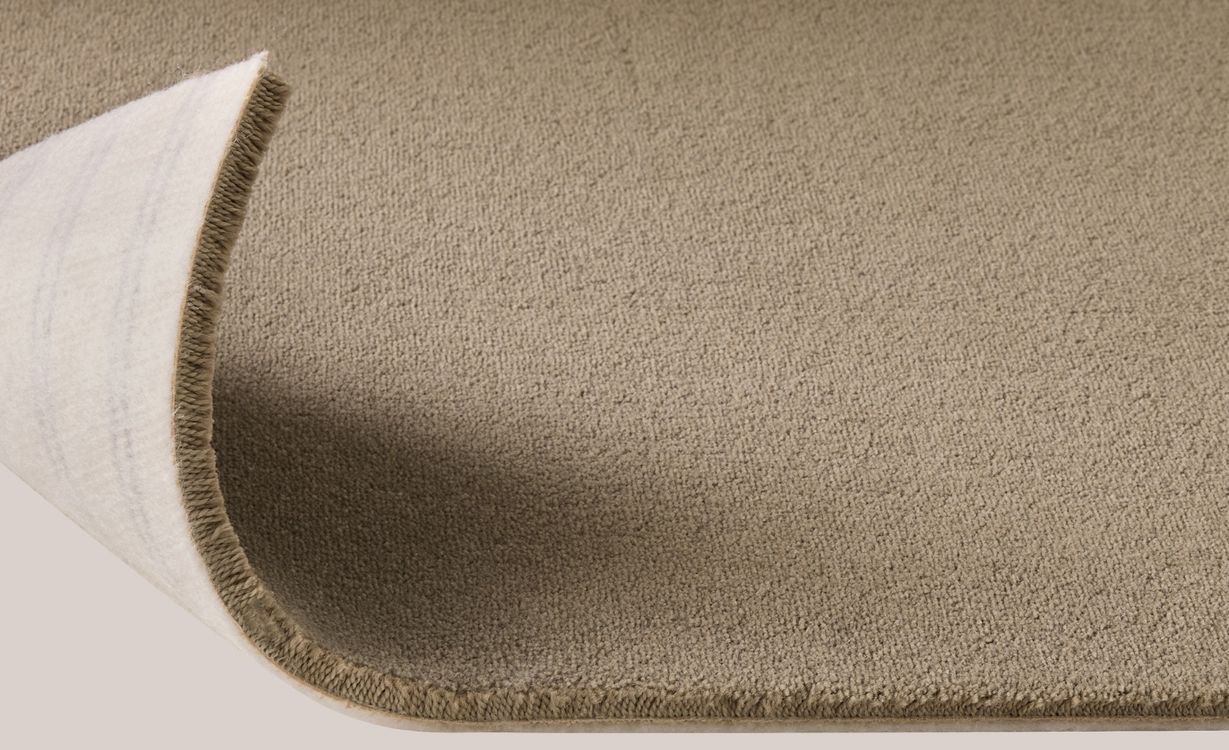 Moquette velours Jane, col Taupe, rouleau 4.00 m