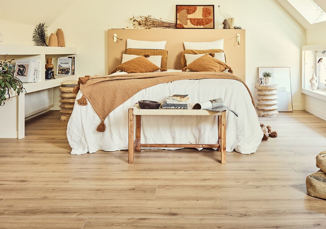 Sol stratifié ROOMS , aspect Bois chêne naturel, lame 24.20 x 138.00 cm