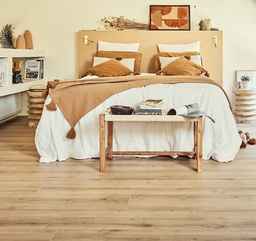 Sol stratifié ROOMS , aspect Bois chêne naturel, lame 24.20 x 138.00 cm