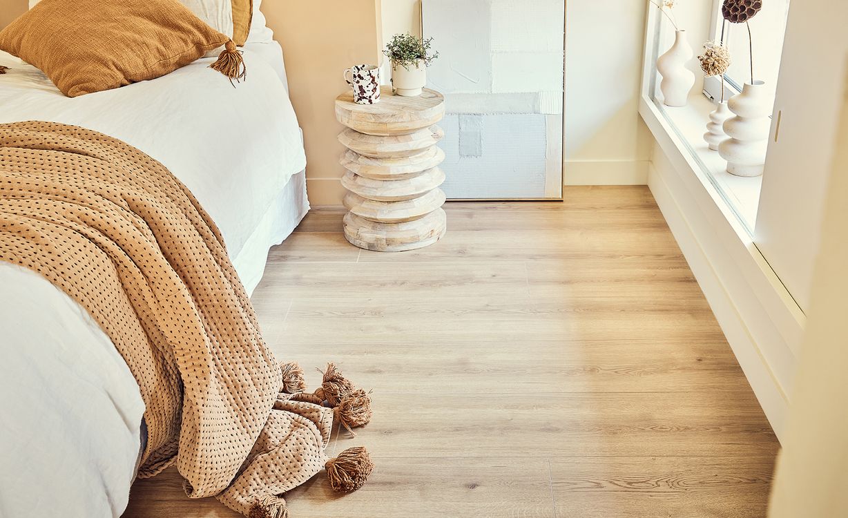Sol stratifié ROOMS , aspect Bois chêne naturel, lame 24.20 x 138.00 cm