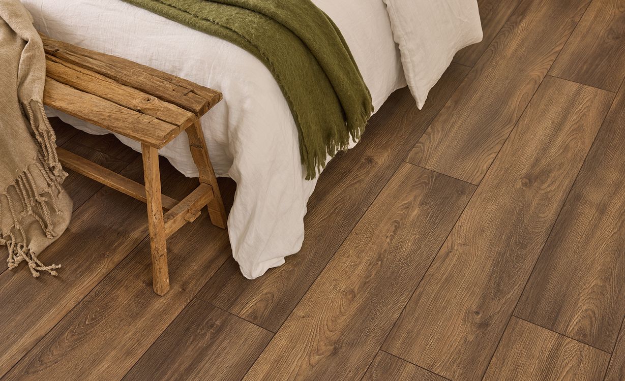Sol stratifié ROOMS , aspect Bois chêne marron, lame 24.20 x 138.00 cm