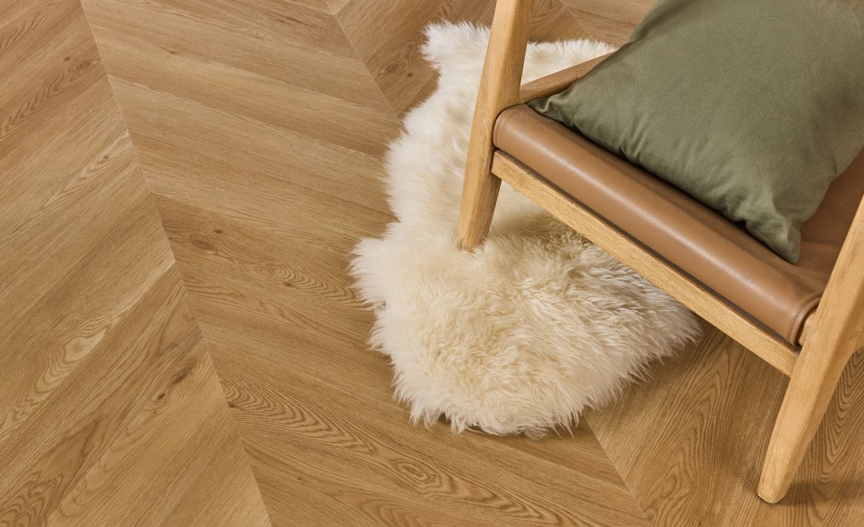 Sol vinyle EASYTREND SUPERMATT CHEVRON Easytrend, Bois chêne select, lame 12.50 x 62.50 cm