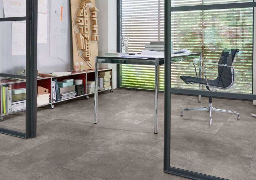 Revêtement minéral composite MODULAR ONE HYDRON DALLE, béton gris foncé, dalle 40.30 x 85.60 cm