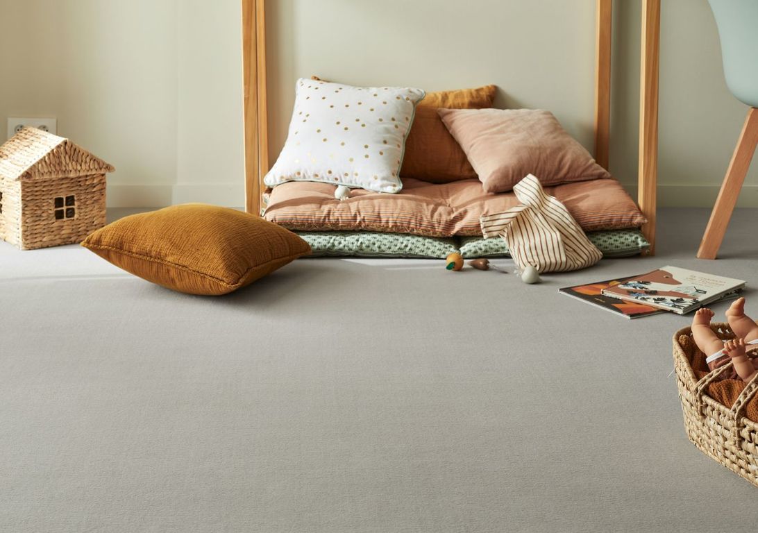 Moquette velours ROMA , col gris clair, rouleau 4.00 m