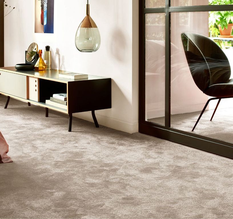 Moquette velours YARA 4M, col nougat, rouleau 4.00 m