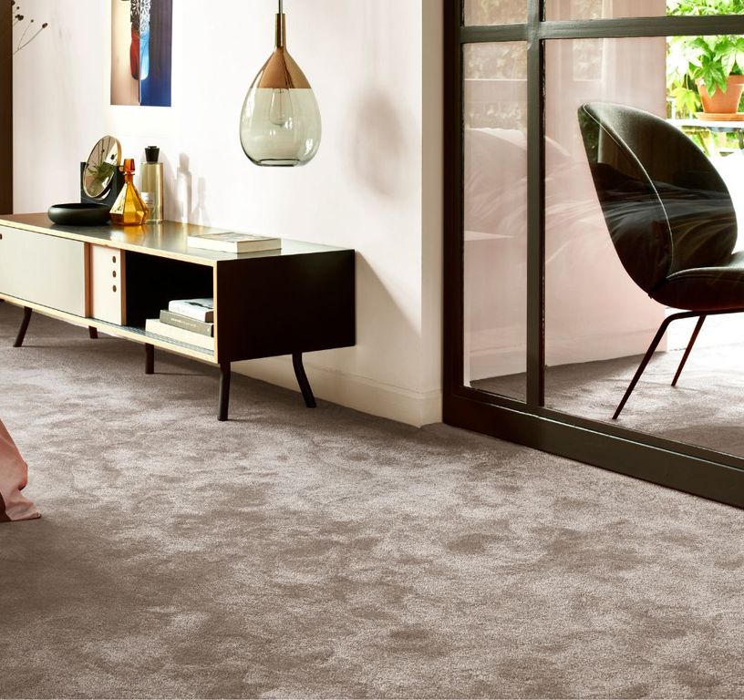 Moquette velours YARA 4M, col taupe clair, rouleau 4.00 m
