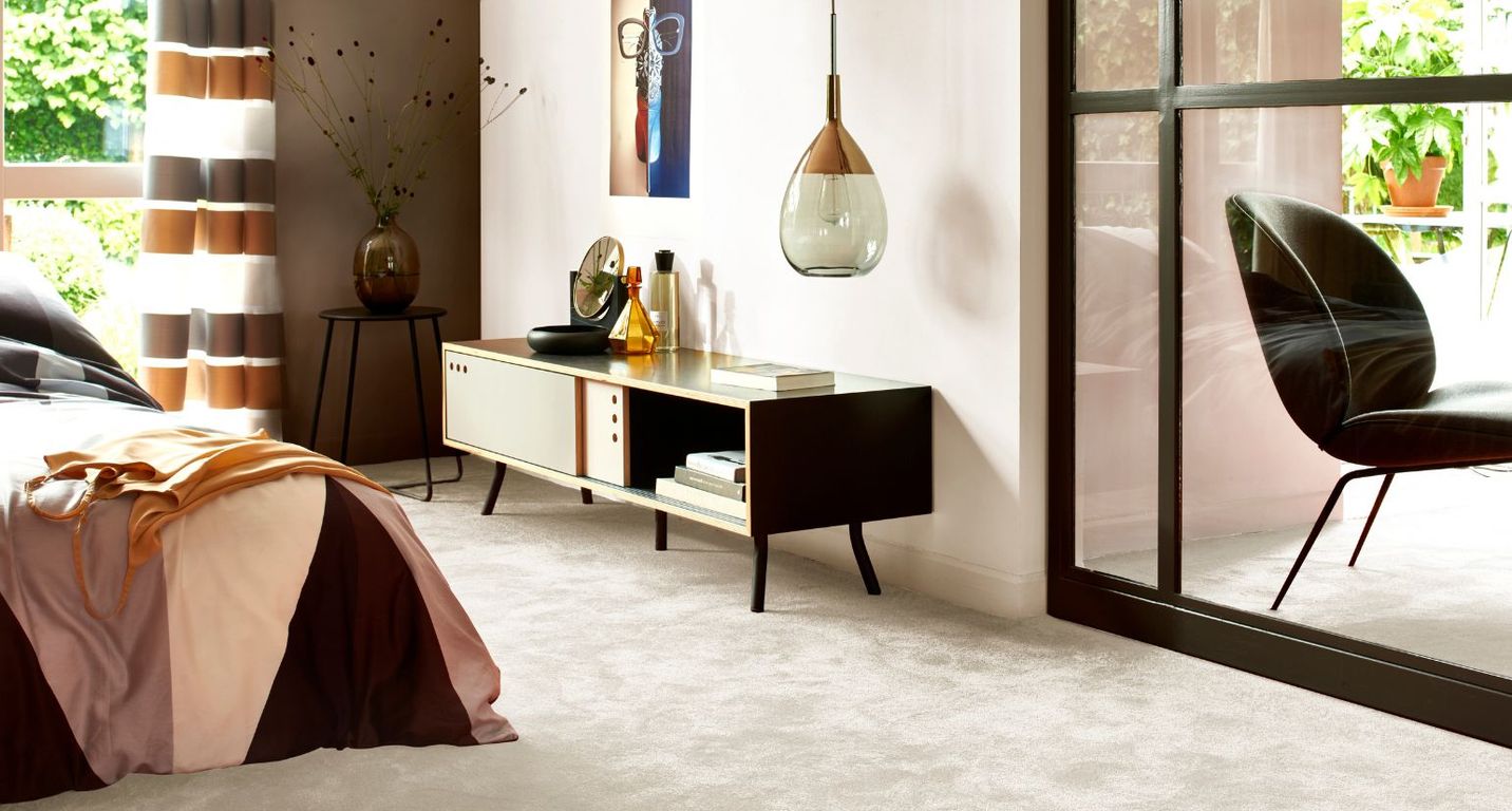 Moquette velours YARA 4M, col ivoire, rouleau 4.00 m