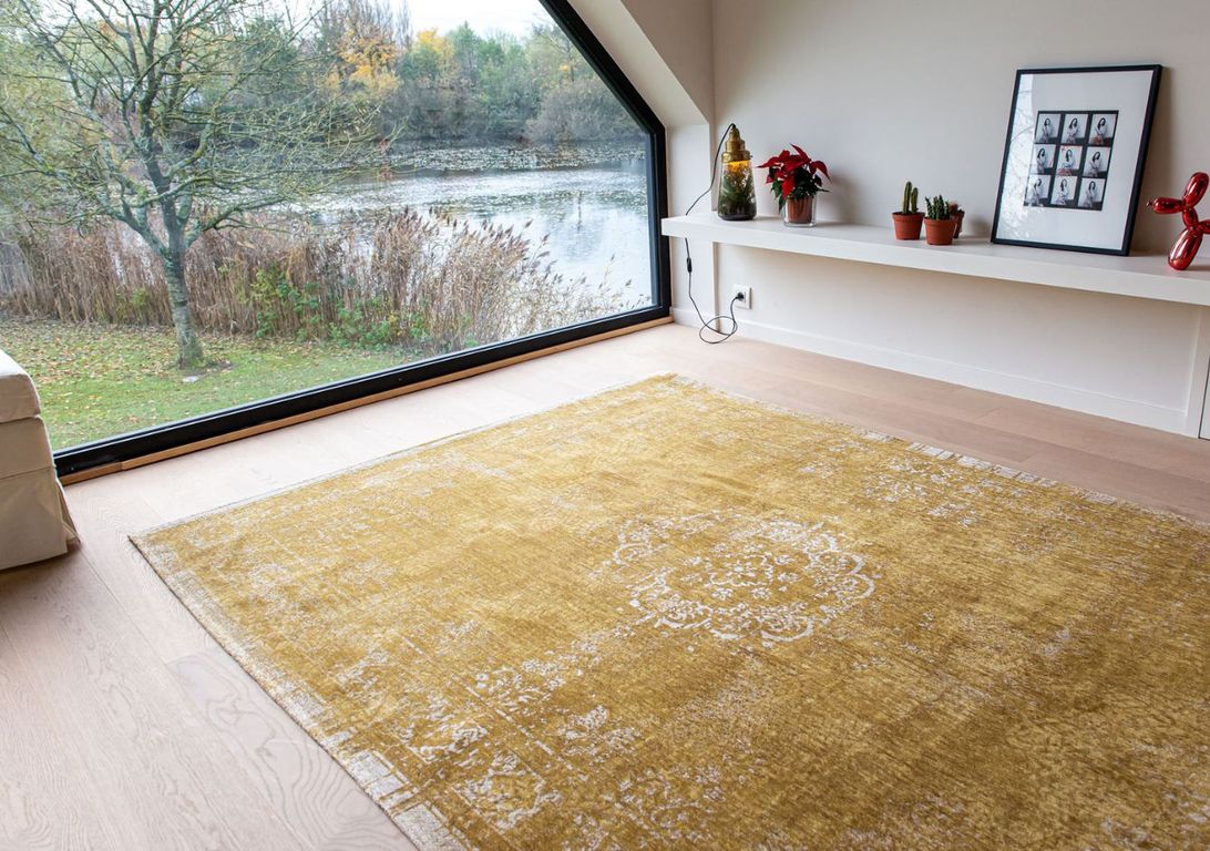 Tapis FADING MEDAILLON Louis De Poortere, oriental classique moutarde