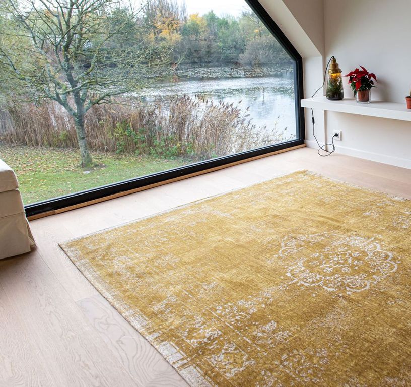 Tapis FADING MEDAILLON Louis De Poortere, oriental classique moutarde