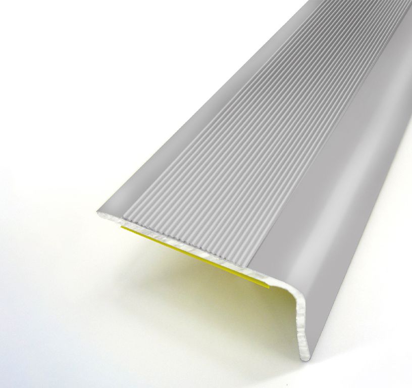 Nez de marche ALU NAT Aluminium fixation adhésive, ALU NAT, l 3.60x L. 110.00 cm