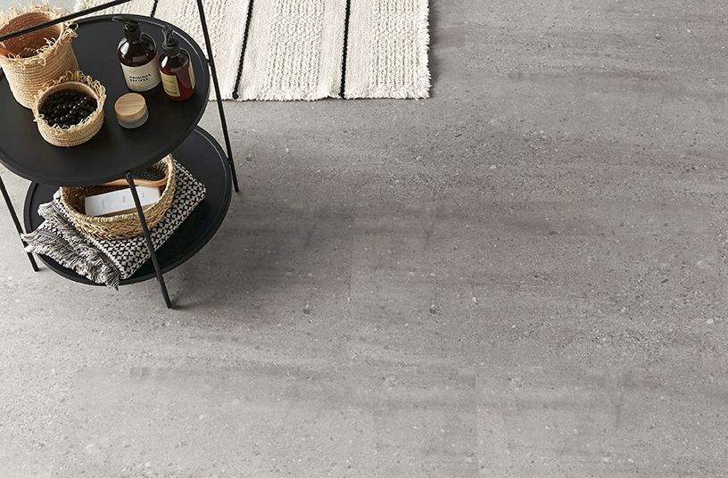 Sol vinyle EASYTREND SUPERMATT DALLE , Pierre grise minérale, dalle 40.60 x 81.20 cm