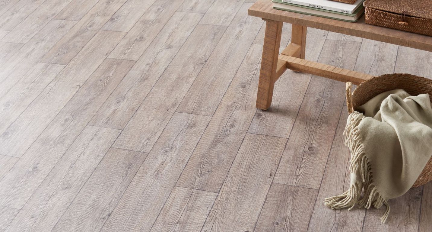 Sol vinyle rouleau BOOSTER Gerflor, Bois farm pecan, rouleau 4.00 m