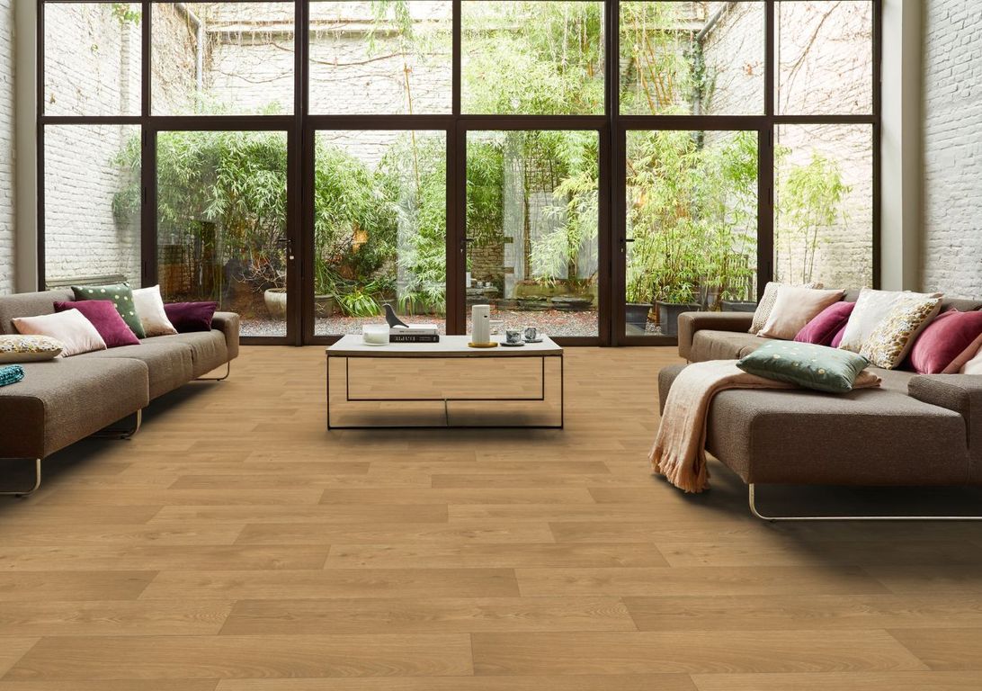 Sol vinyle rouleau PROJECT Tarkett, Bois chêne cognac, rouleau 4.00 m