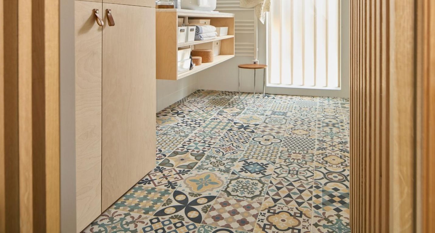 Sol vinyle rouleau MOONLIGHT , Carreaux ciment bleu jaune blanc, rouleau 4.00 m