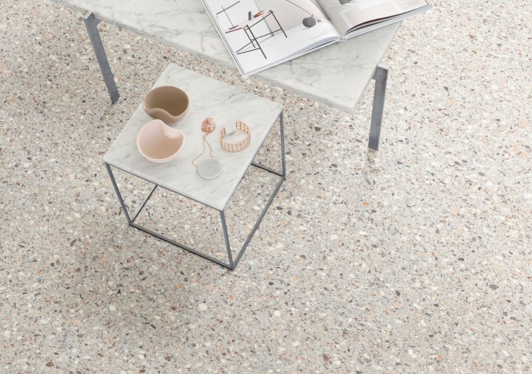 Sol vinyle rouleau SONIPRO , Uni/faux uni terrazzo beige, rouleau 4.00 m