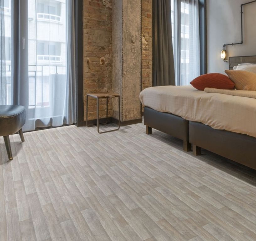 Sol vinyle rouleau SONIPRO , Bois chêne chalet, rouleau 4.00 m