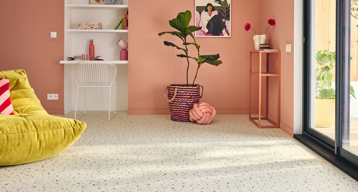 Sol vinyle rouleau COSMOLIKE , Motif terrazzo beige, rouleau 4.00 m