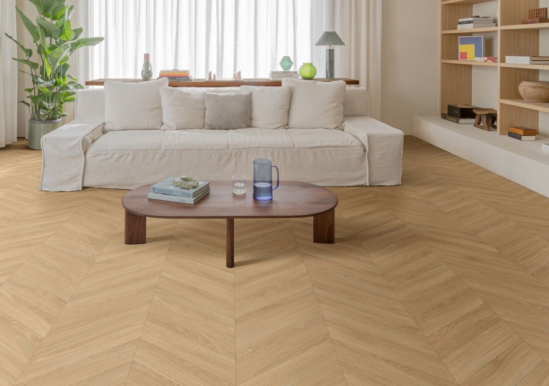 Sol vinyle rouleau COSMOLIKE , Bois chevron chêne, rouleau 4.00 m