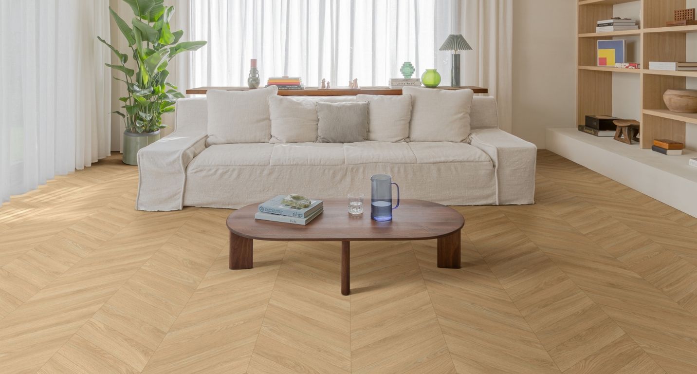 Sol vinyle rouleau COSMOLIKE , Bois chevron chêne, rouleau 4.00 m