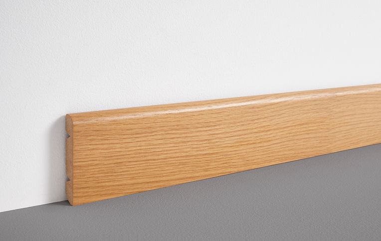 Plinthe  , Mdf placage bois, décor Bois chêne, h.8.00 x L. 220.00 cm