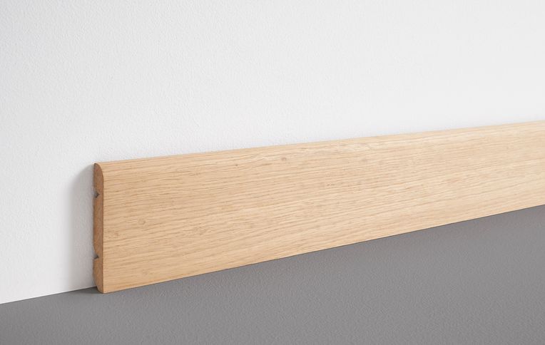 Plinthe  , Mdf placage bois, décor Bois chêne brut , h.8.00 x L. 220.00 cm