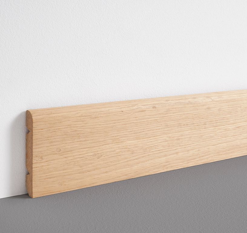 Plinthe  , Mdf placage bois, décor Bois chêne brut , h.8.00 x L. 220.00 cm