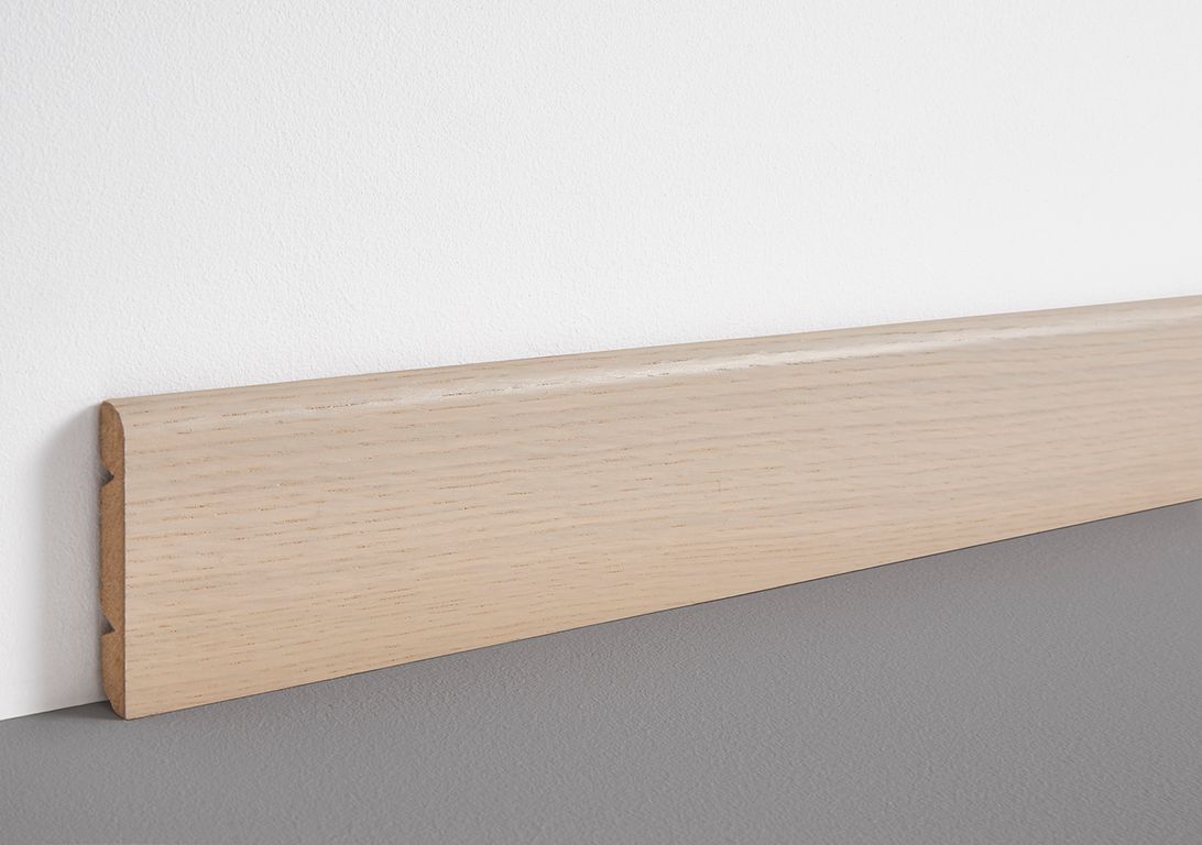 Plinthe  , Mdf placage bois, décor Bois chêne polaire, h.8.00 x L. 220.00 cm