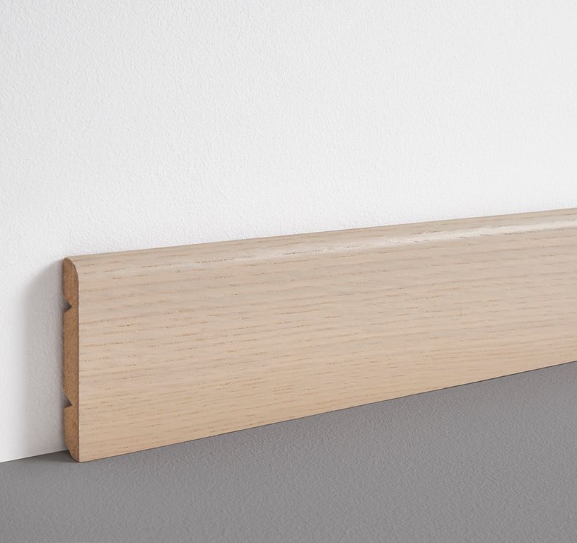 Plinthe  , Mdf placage bois, décor Bois chêne polaire, h.8.00 x L. 220.00 cm