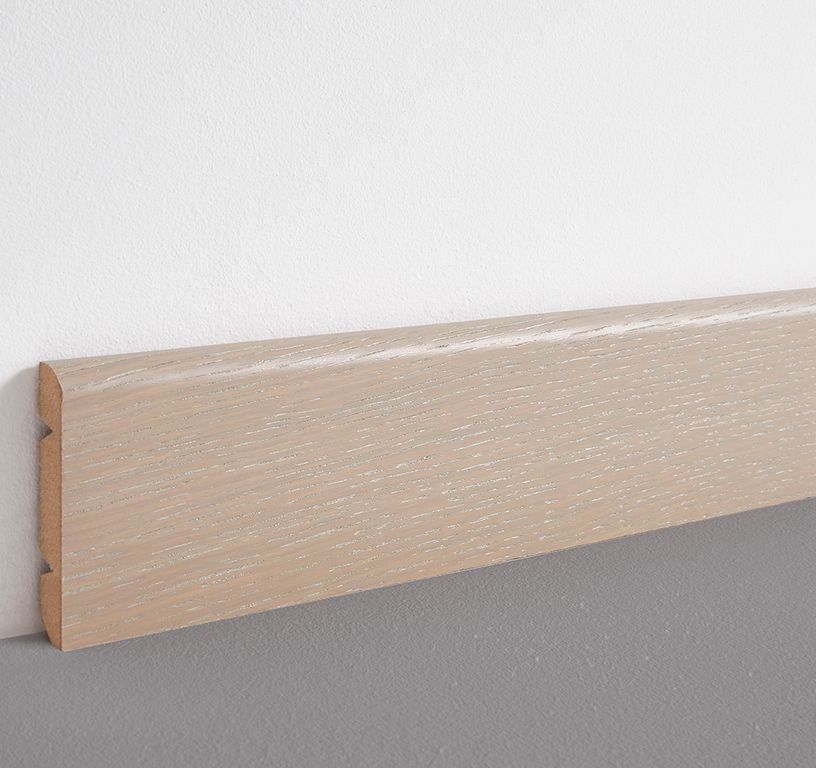 Plinthe  , Mdf placage bois, décor Bois vieux gris, h.8.00 x L. 220.00 cm