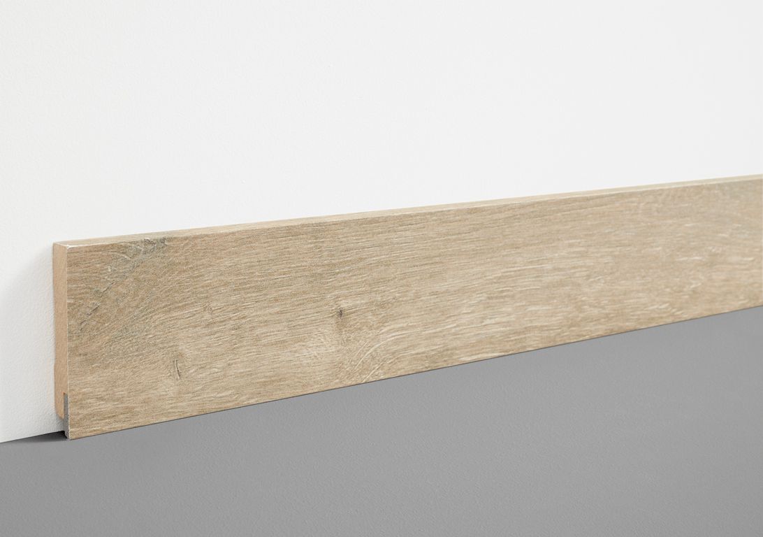 Plinthe  , Mdf, décor Bois fumé, h.7.80 x L. 200.00 cm