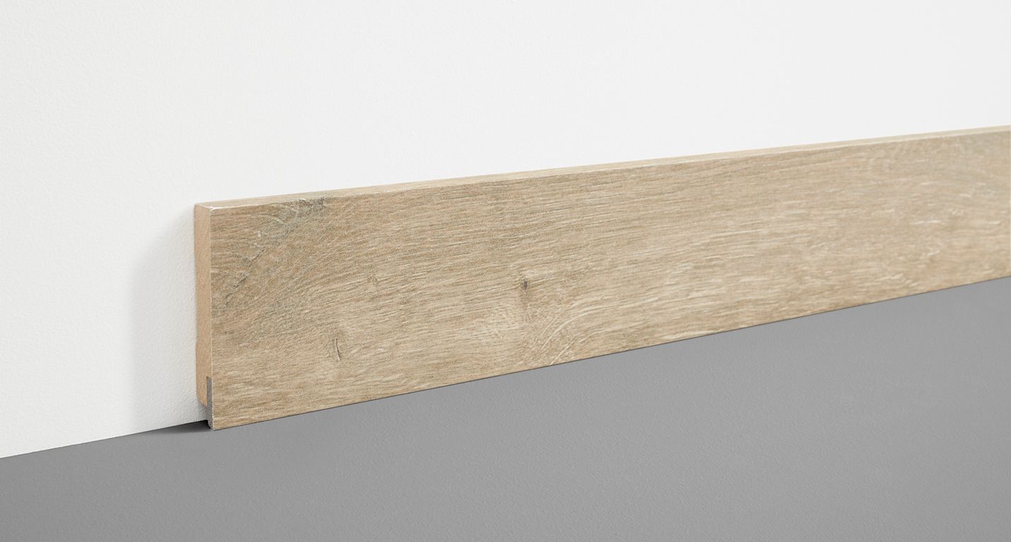 Plinthe  , Mdf, décor Bois fumé, h.7.80 x L. 200.00 cm