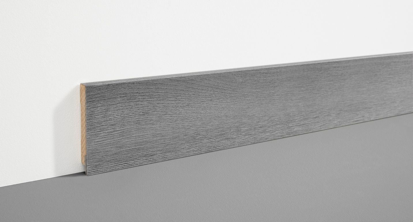 Plinthe  , Mdf, décor Bois  chene carbone, h.7.80 x L. 200.00 cm