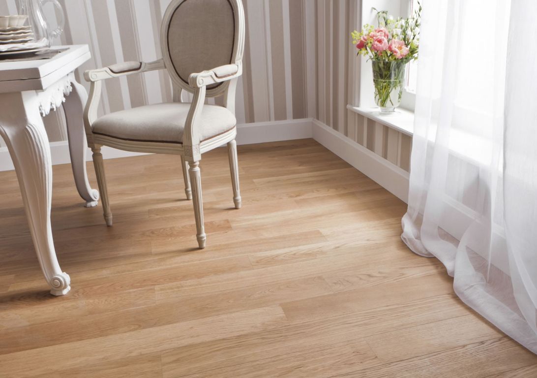 Parquet contrecollé EMPIRE 130 CHENE COURANT, chêne miel, verni, larg. 13.00 cm