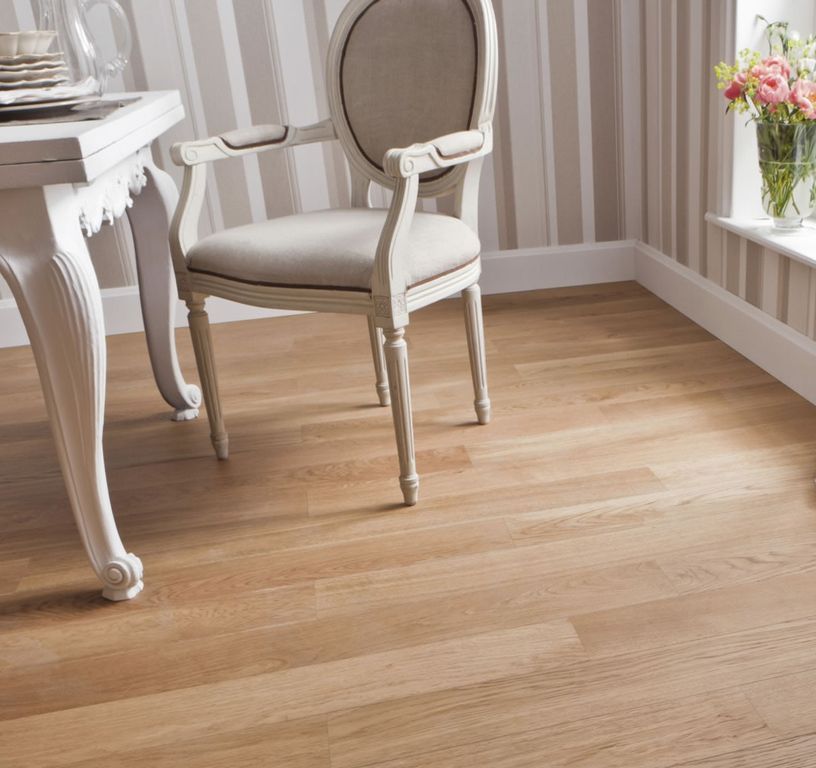 Parquet contrecollé EMPIRE 130 CHENE COURANT, chêne miel, verni, larg. 13.00 cm