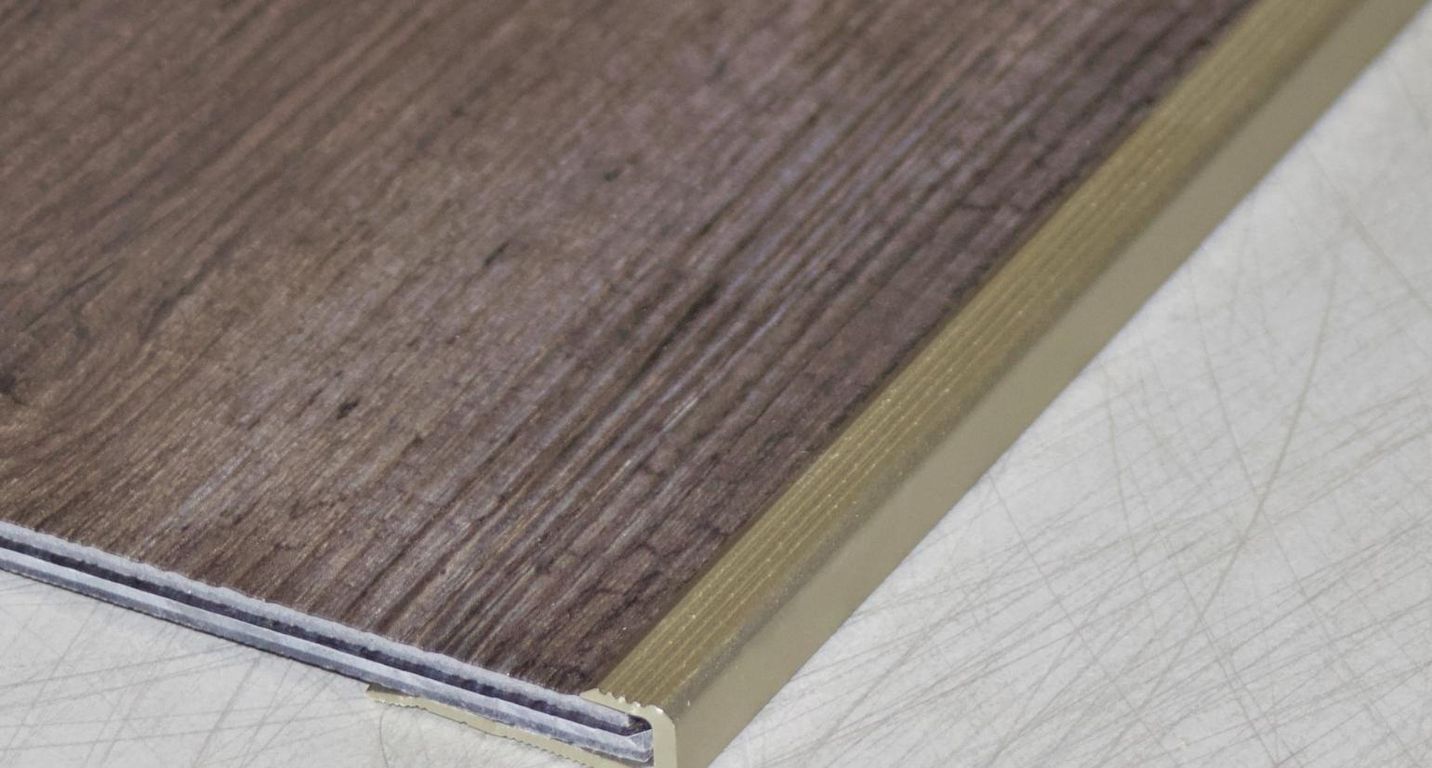 Barre de seuil SEUIL PERCE 8625 CERAMIN , aluminium, décor sable, l.2.80 x L. 270.00 cm