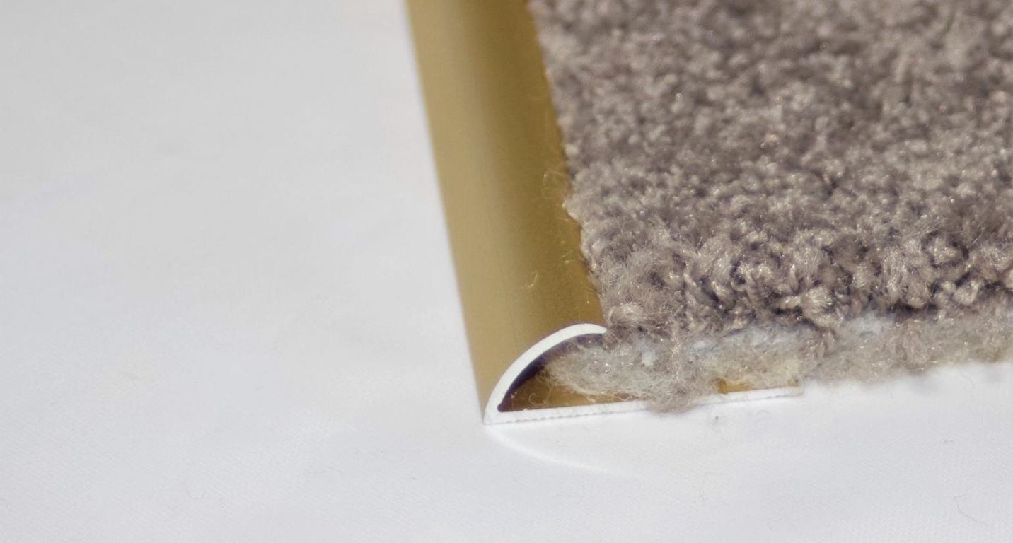 Barre de seuil SEUIL A PINCEMENT 8447 K , aluminium, décor or, l.2.60 x L. 270.00 cm