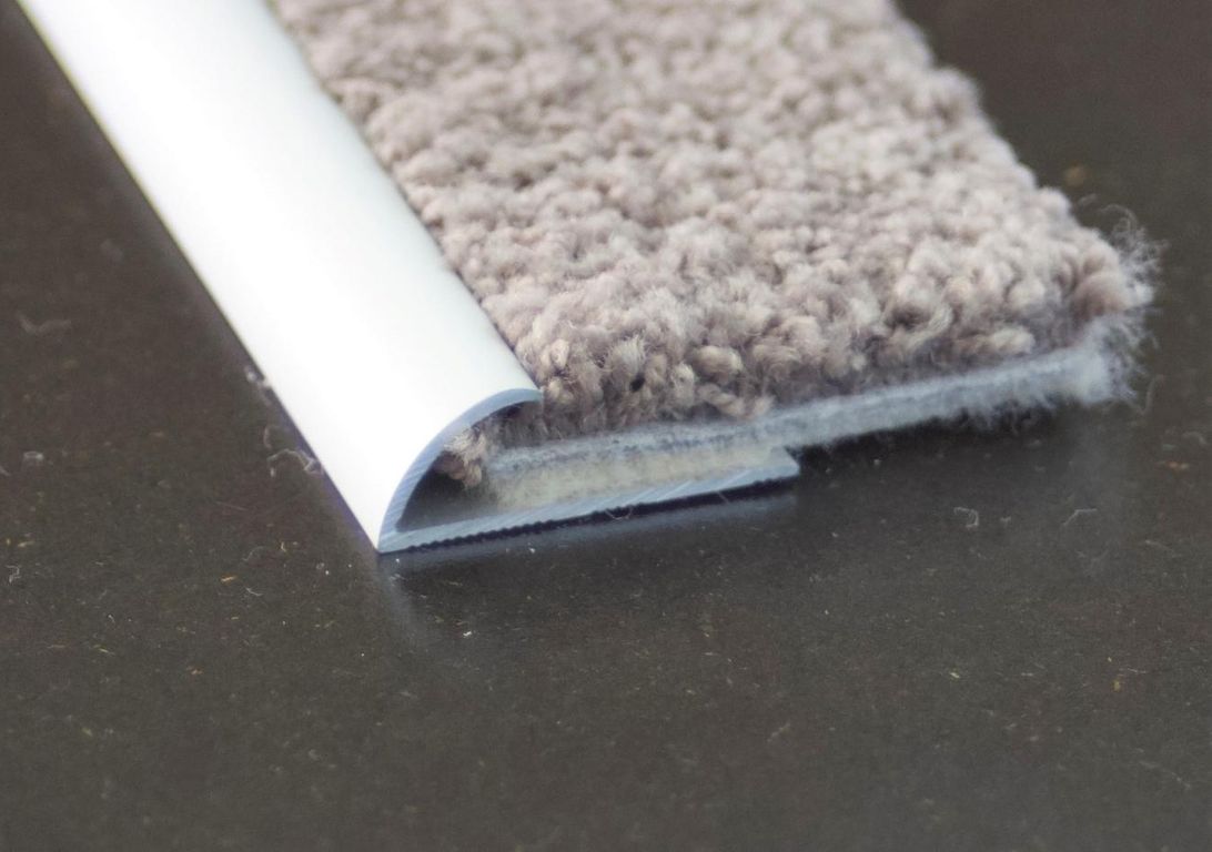 Barre de seuil SEUIL A PINCEMENT 8447 K , aluminium, décor aluminium argent, l.2.60 x L. 270.00 cm