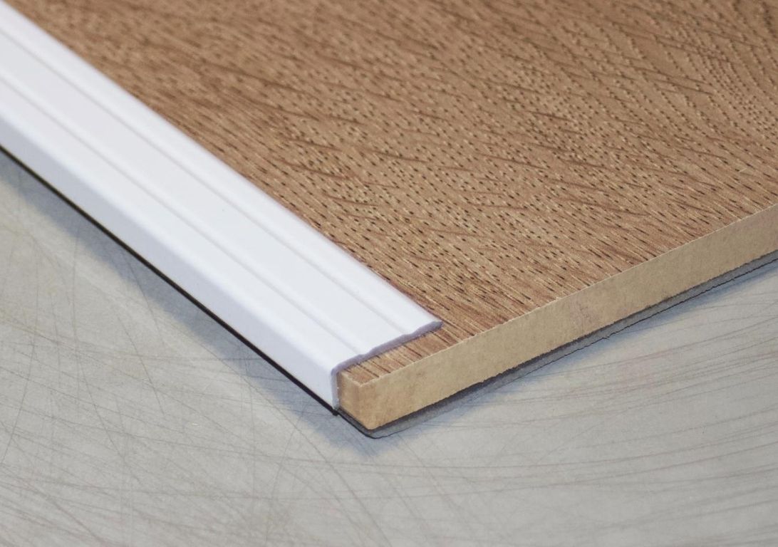 Profilé d'arrêt CORNIERE ADH 8710 , aluminium, décor aluminium blanc, l.2.50 x L. 270.00 cm