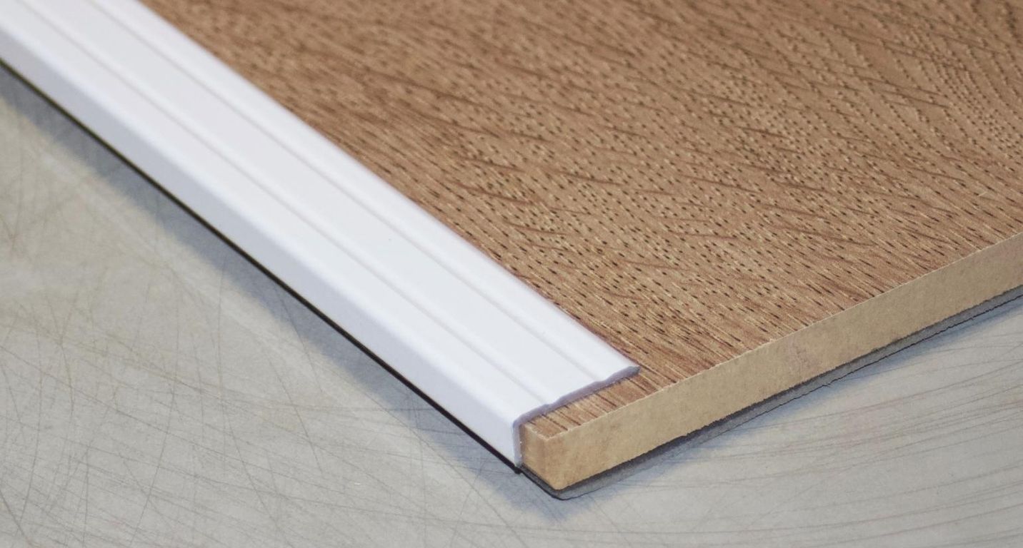 Profilé d'arrêt CORNIERE ADH 8710 , aluminium, décor aluminium blanc, l.2.50 x L. 270.00 cm