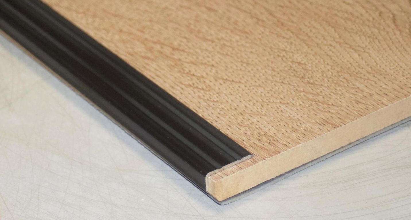 Profilé d'arrêt CORNIERE ADH 8710 , aluminium, décor aluminium noir, l.2.50 x L. 270.00 cm