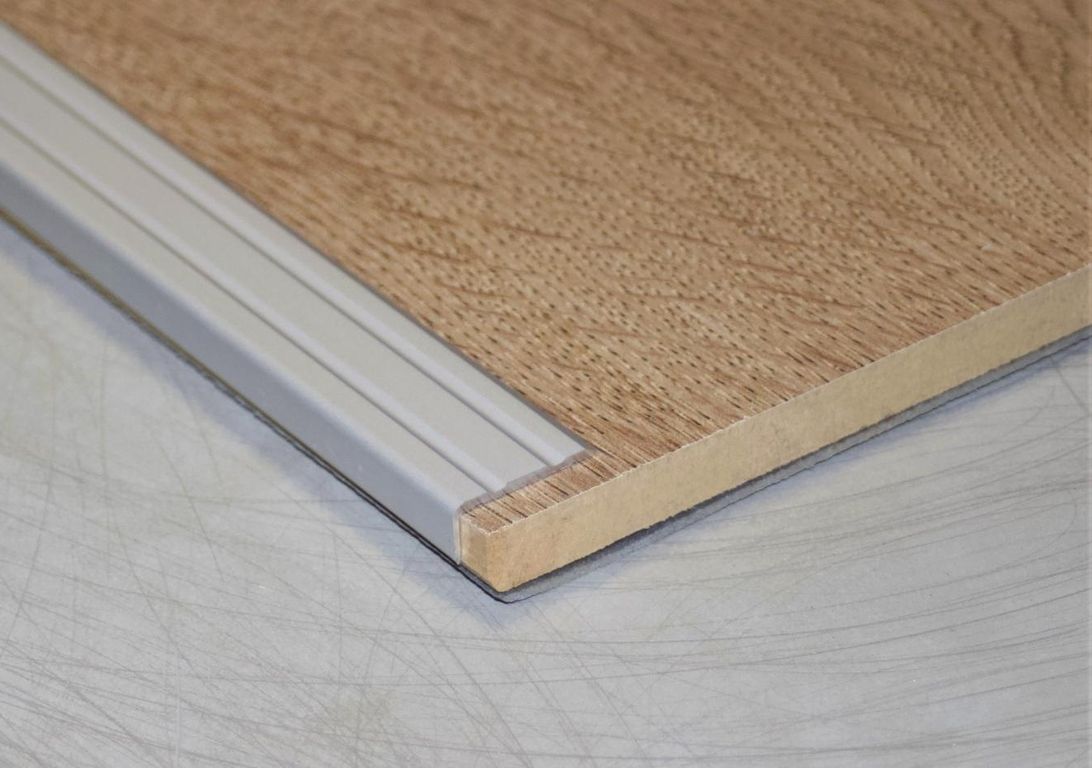 Profilé d'arrêt CORNIERE ADH 8710 , aluminium, décor aluminium, l.2.50 x L. 270.00 cm