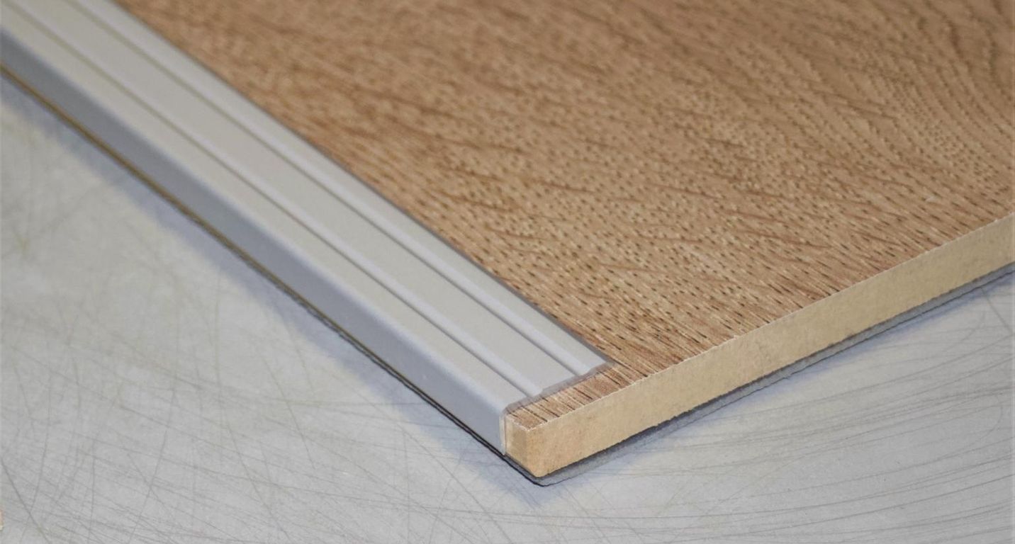 Profilé d'arrêt CORNIERE ADH 8710 , aluminium, décor aluminium, l.2.50 x L. 270.00 cm