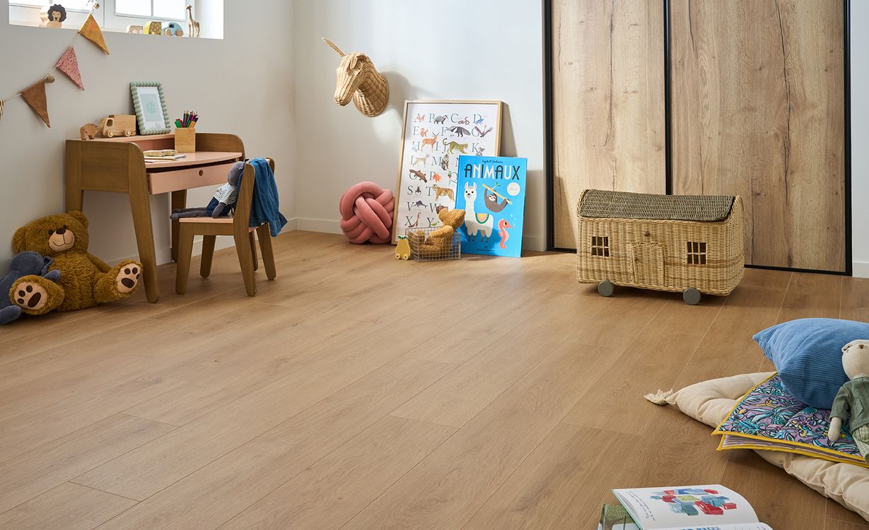 Sol stratifié ESSENTIEL 2 Easylife, aspect Bois chêne clair, lame 19.30 x 138.00 cm