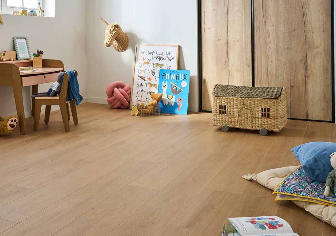 Sol stratifié ESSENTIEL 2 Easylife, aspect Bois chêne clair, lame 19.30 x 138.00 cm