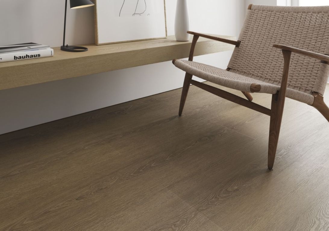 Sol stratifié EASYLIFE GRANDE Faus, aspect Bois fumé, lame 32.21 x 133.43 cm