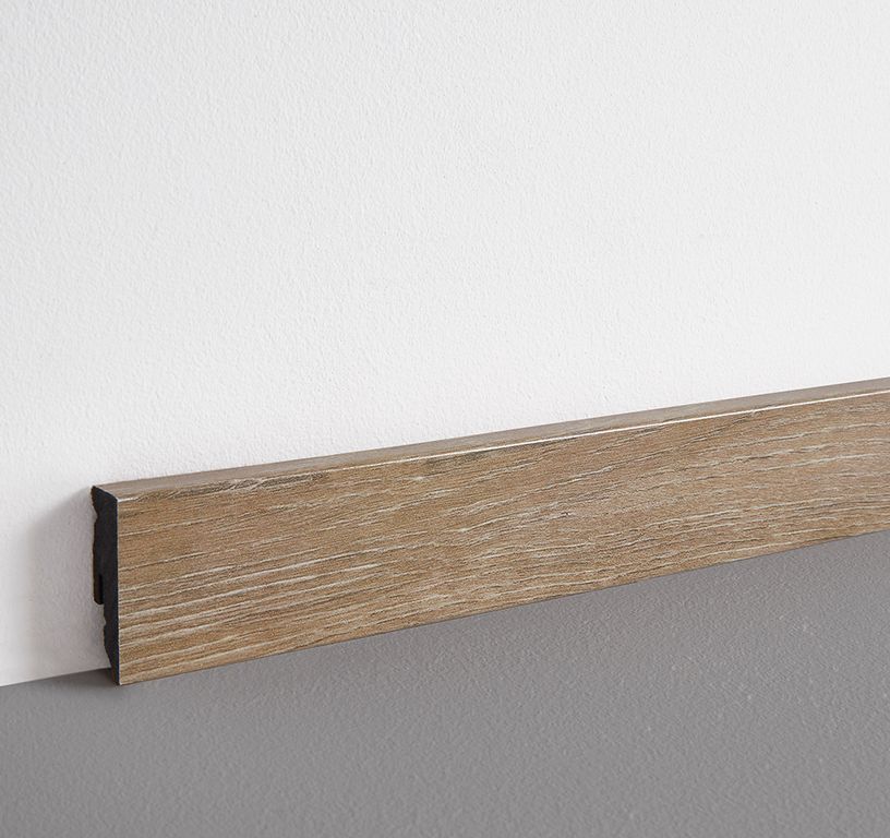 Plinthe  , PVC, décor Bois chêne marron, h.5.00 x L. 240.00 cm